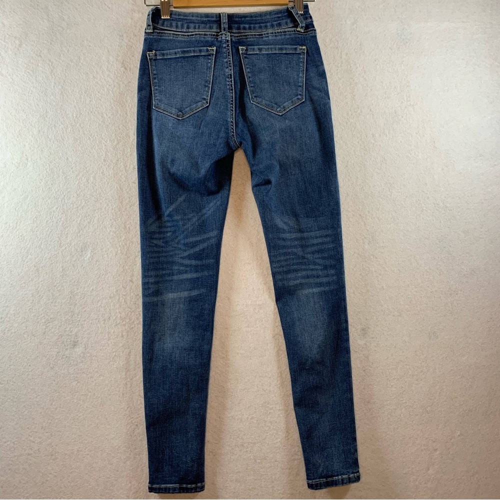 Kancan Skinny Med Wash Sz 3/25 Whiskering‎